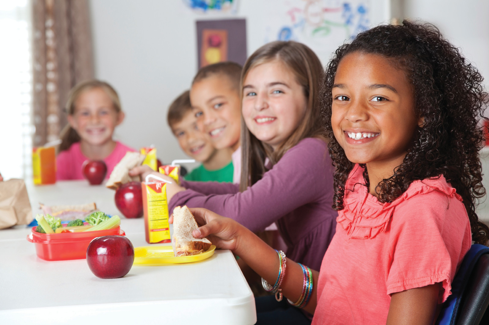 Kids Eating - HSMA